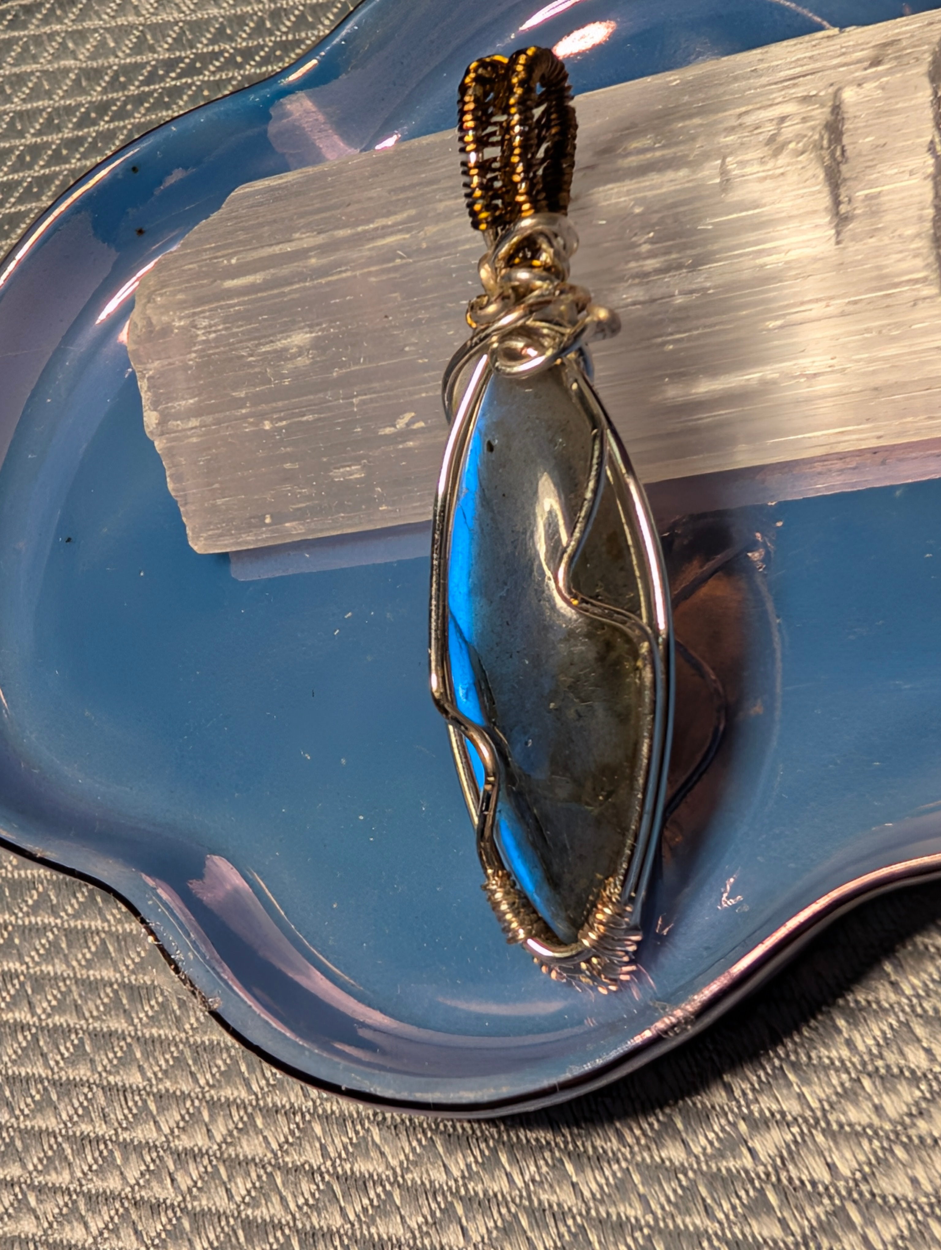 Labradorite pendant