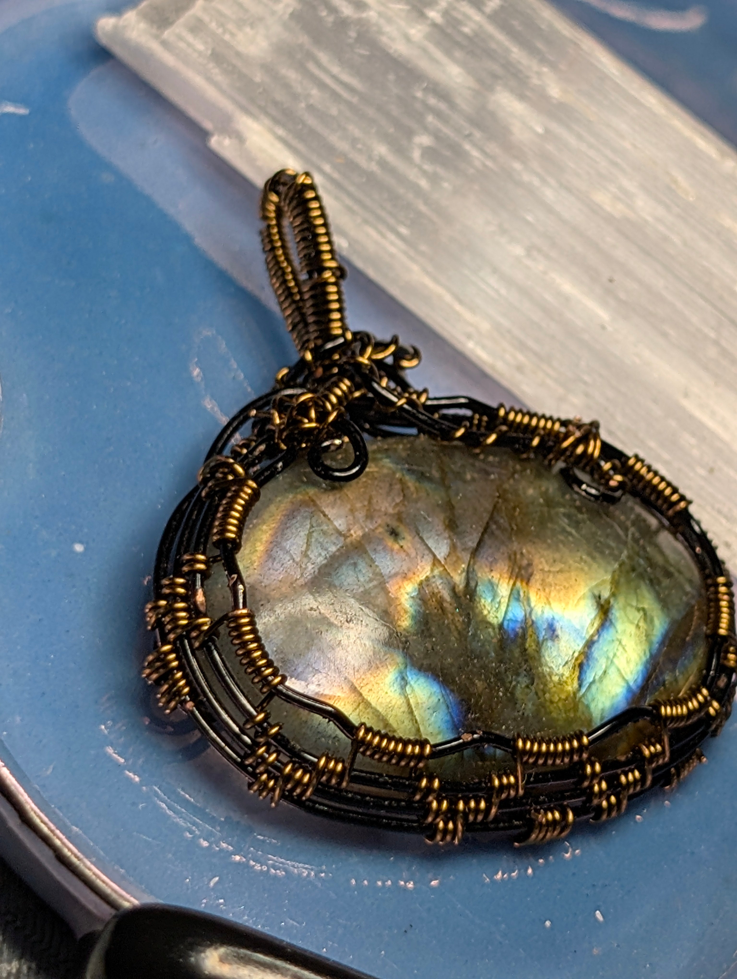 Oval Labradorite