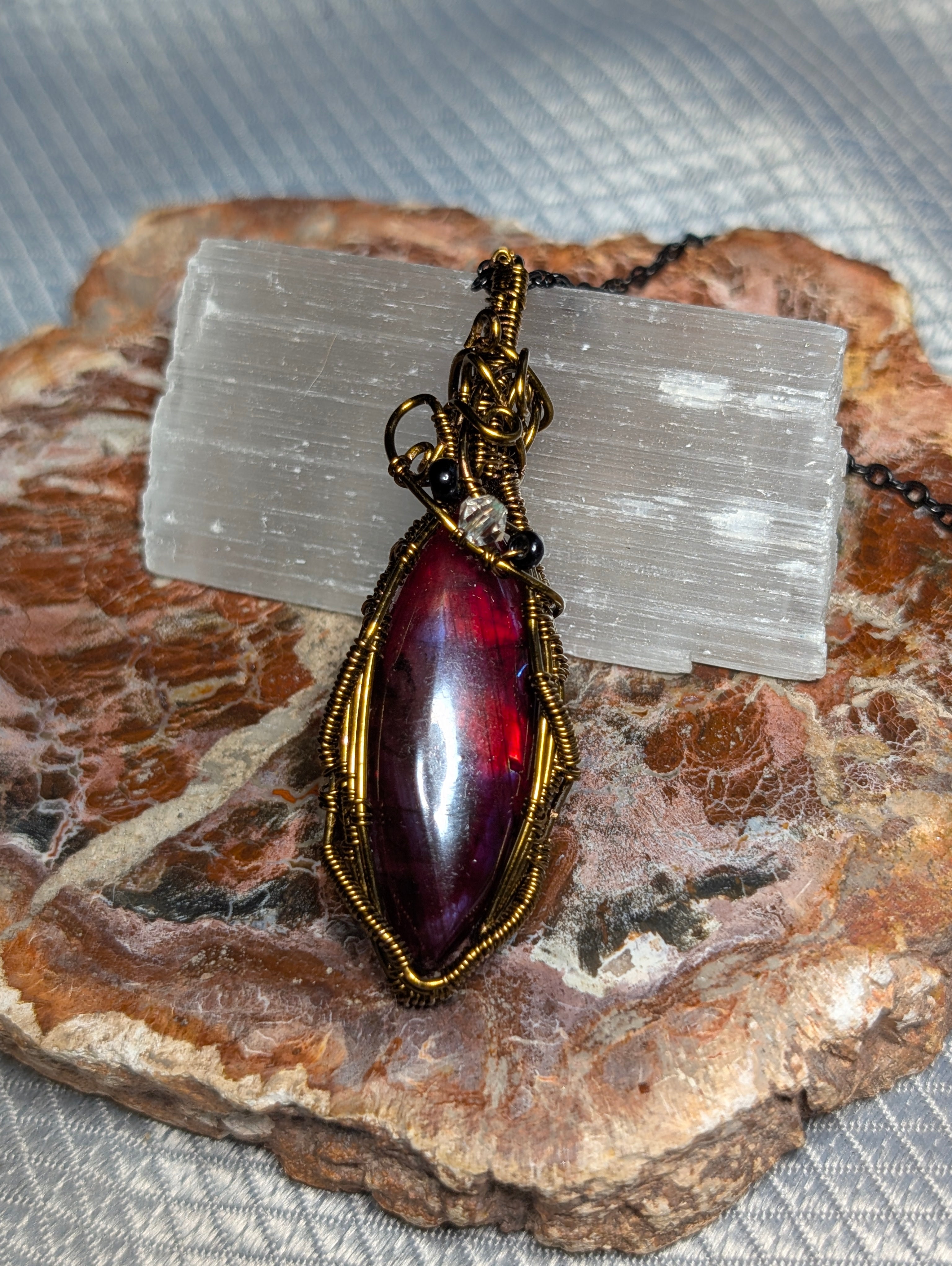 Red labradorite