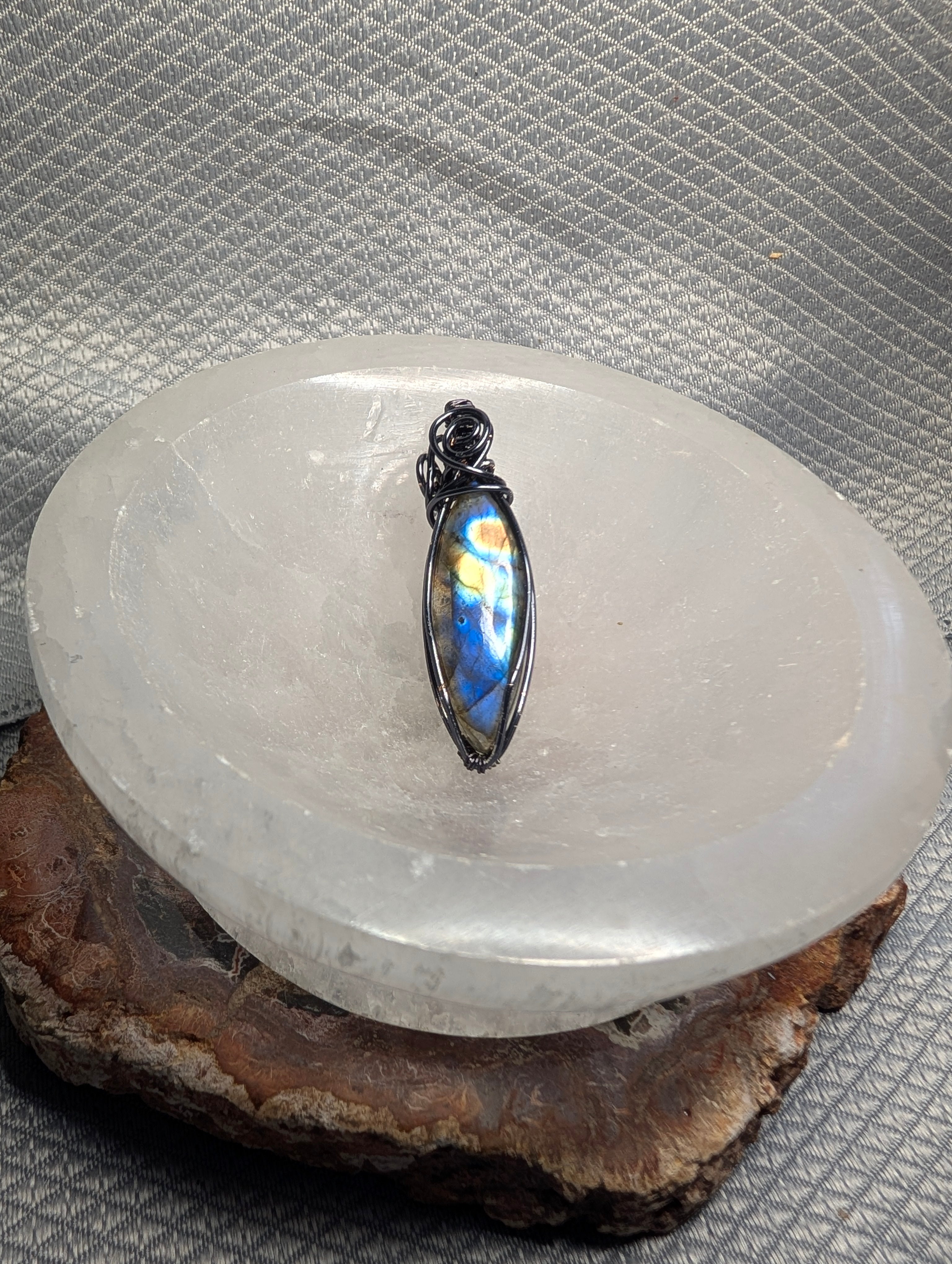 Labradorite Pendant