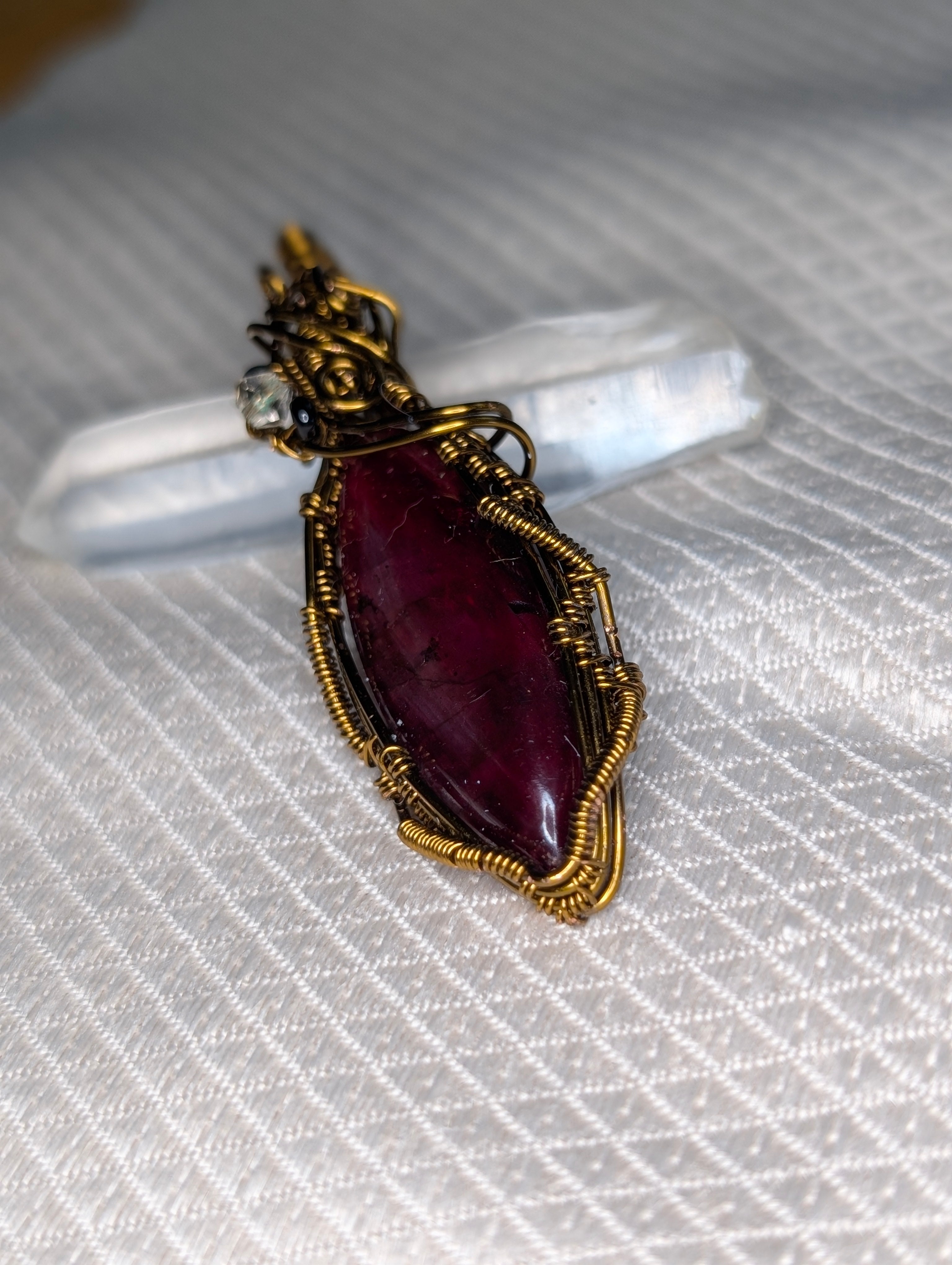 Red labradorite pendant