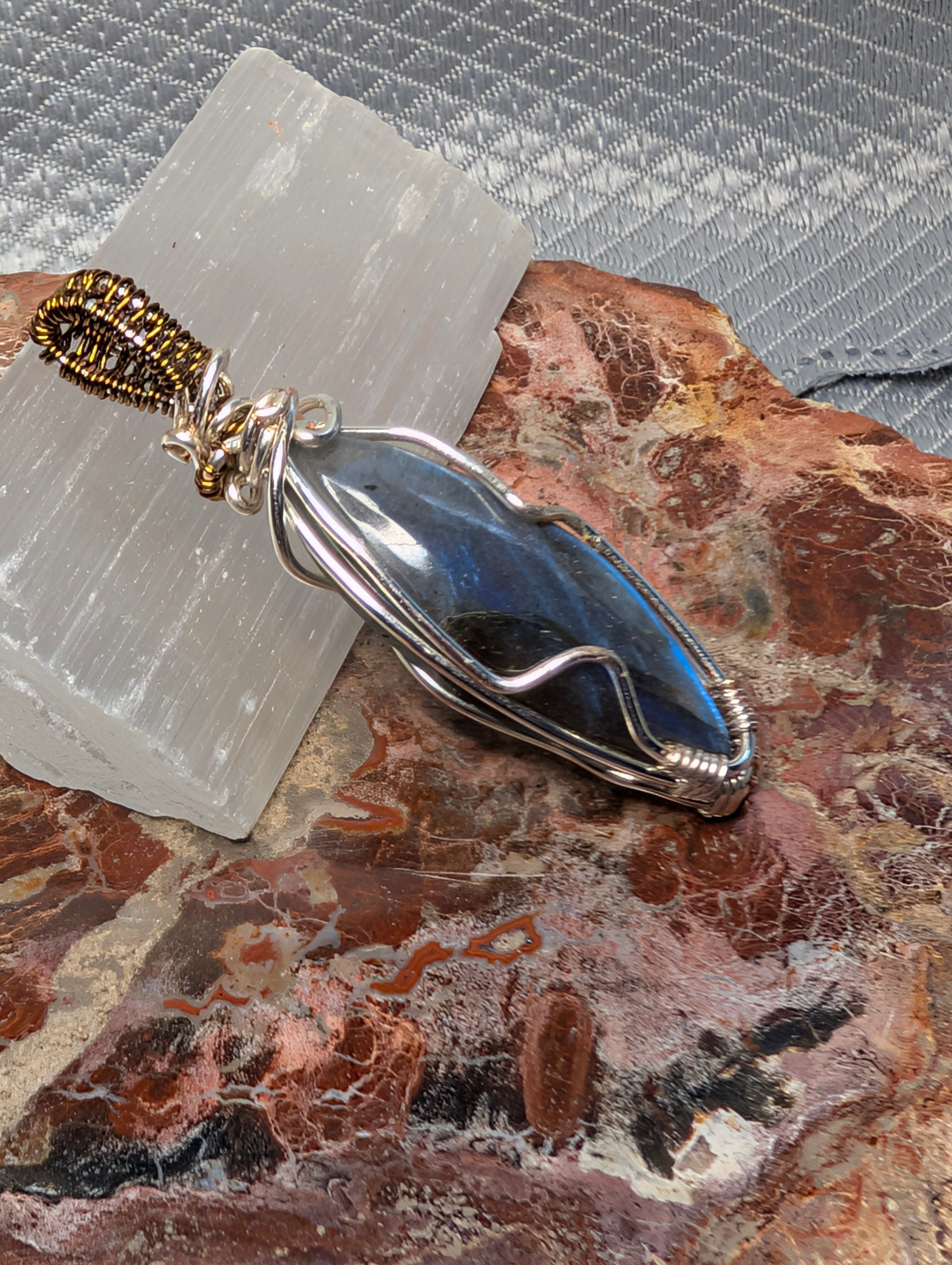 Labradorite pendant