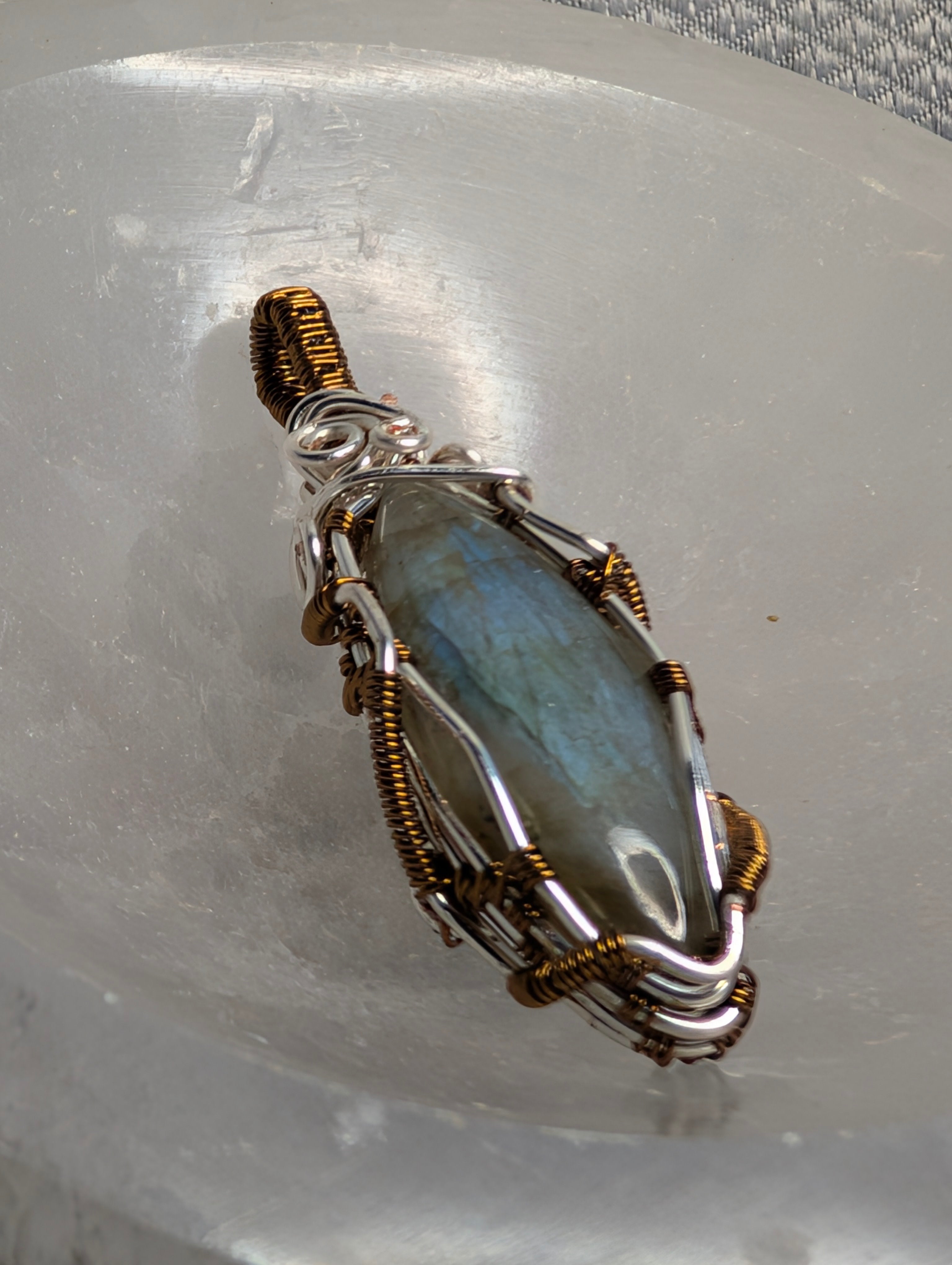 Labradorite pendant