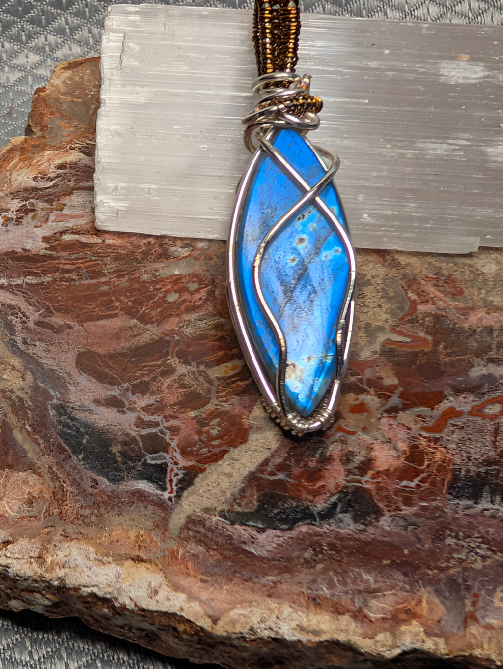 Labradorite pendant